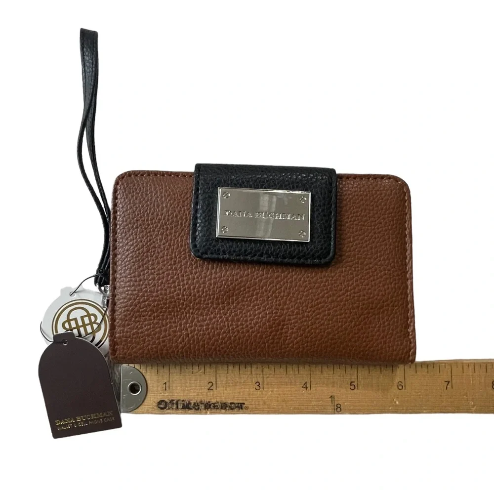 Dana Buchman Danielle wristlet wallet